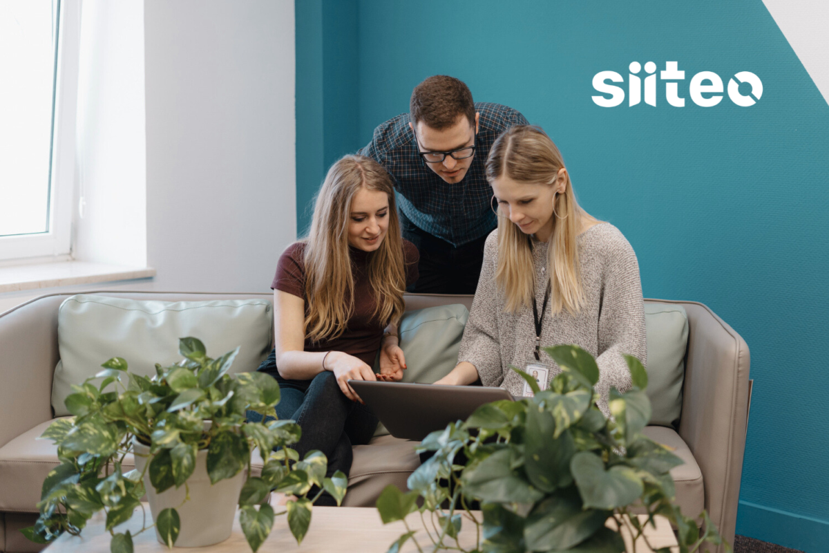 3 employés de siiteo dans les locaux